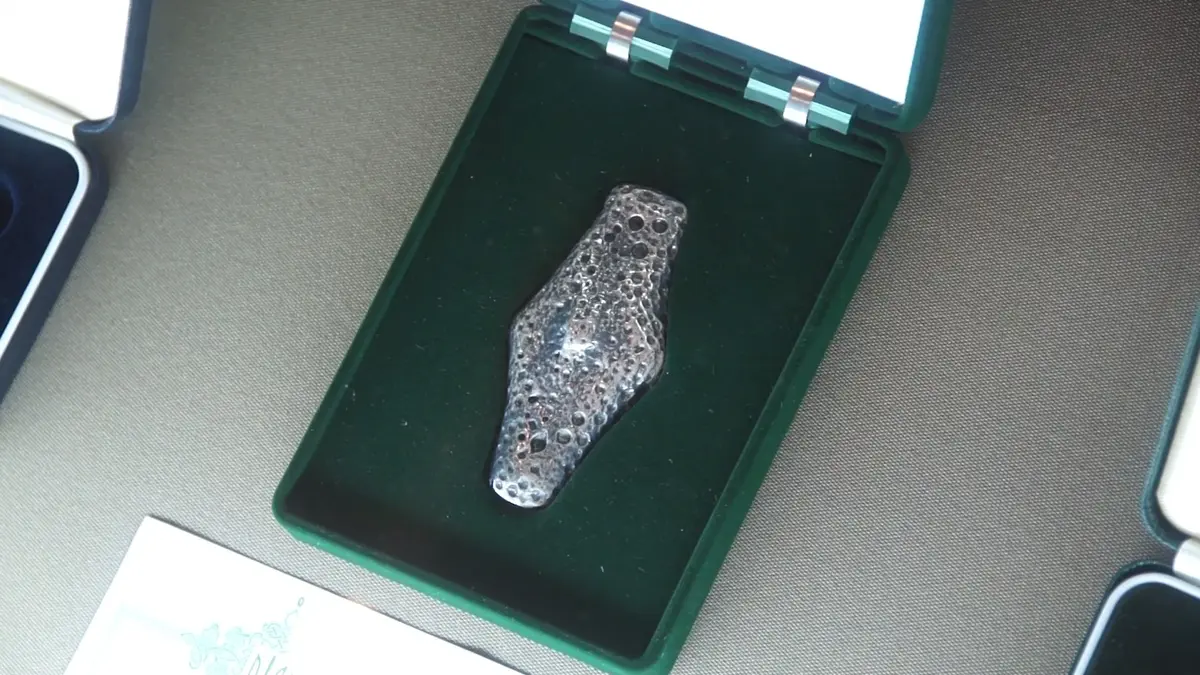 Ancient silver ring money currency ingot