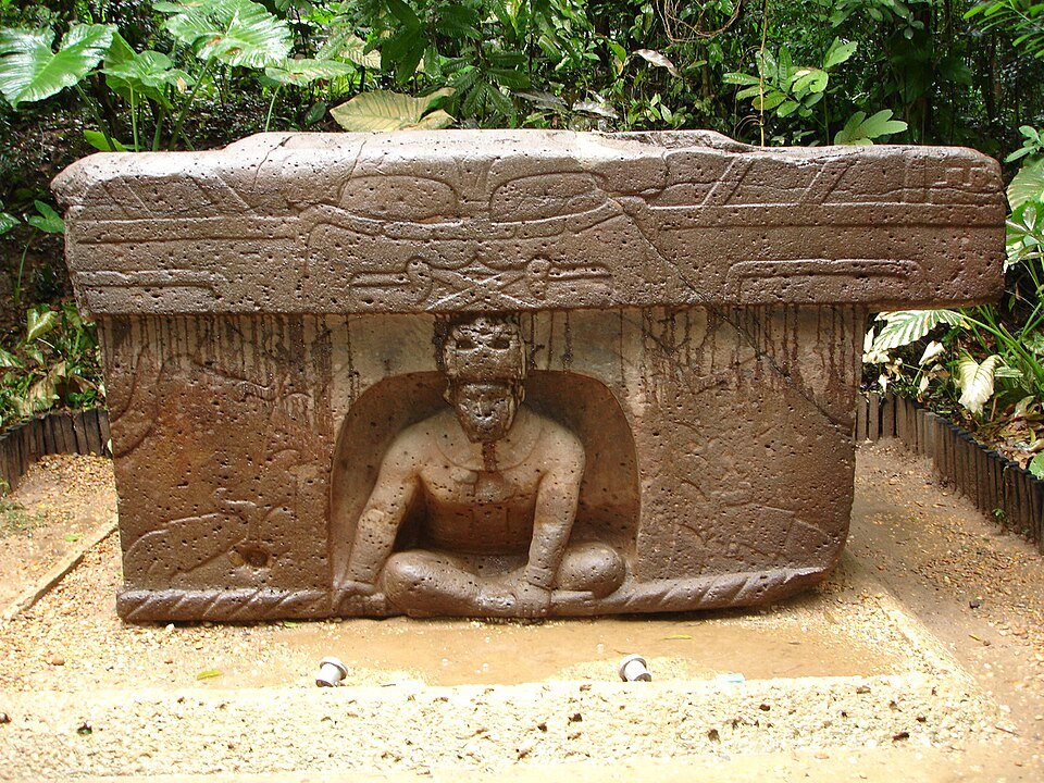 Altar 4 from La Venta