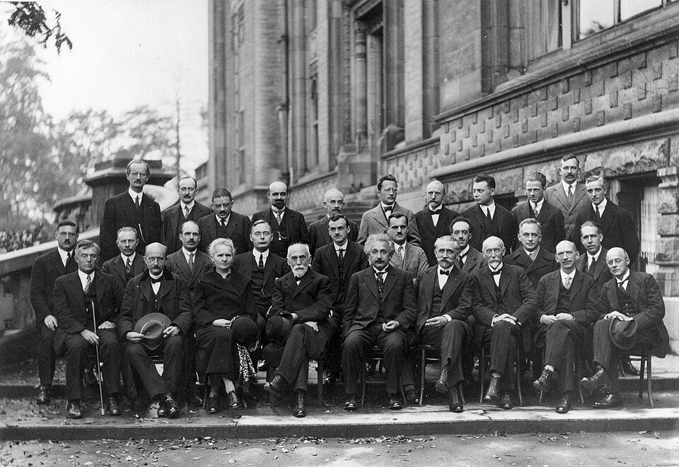 History of Quantum Mechanics (1900–Present): Planck, Einstein & Computing